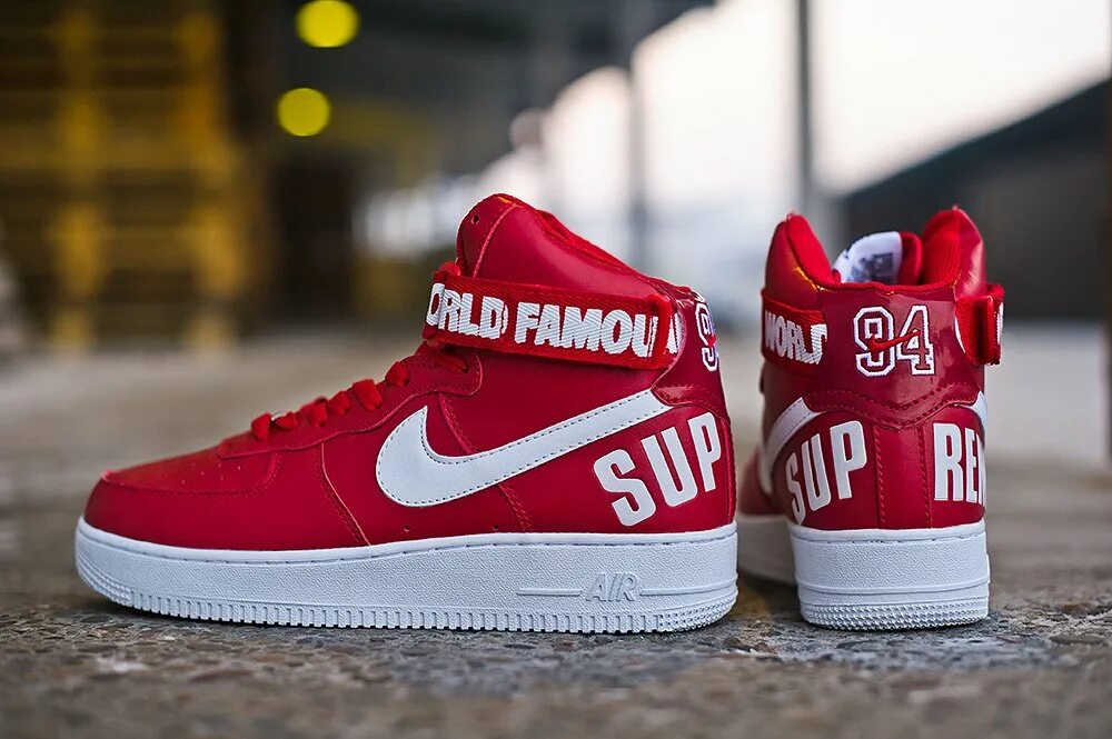 Кроссовки найк россия. Nike Air Force 1 x Supreme. Nike Air Force Supreme. Nike Air Force 1 Supreme. Найк Суприм форсы.