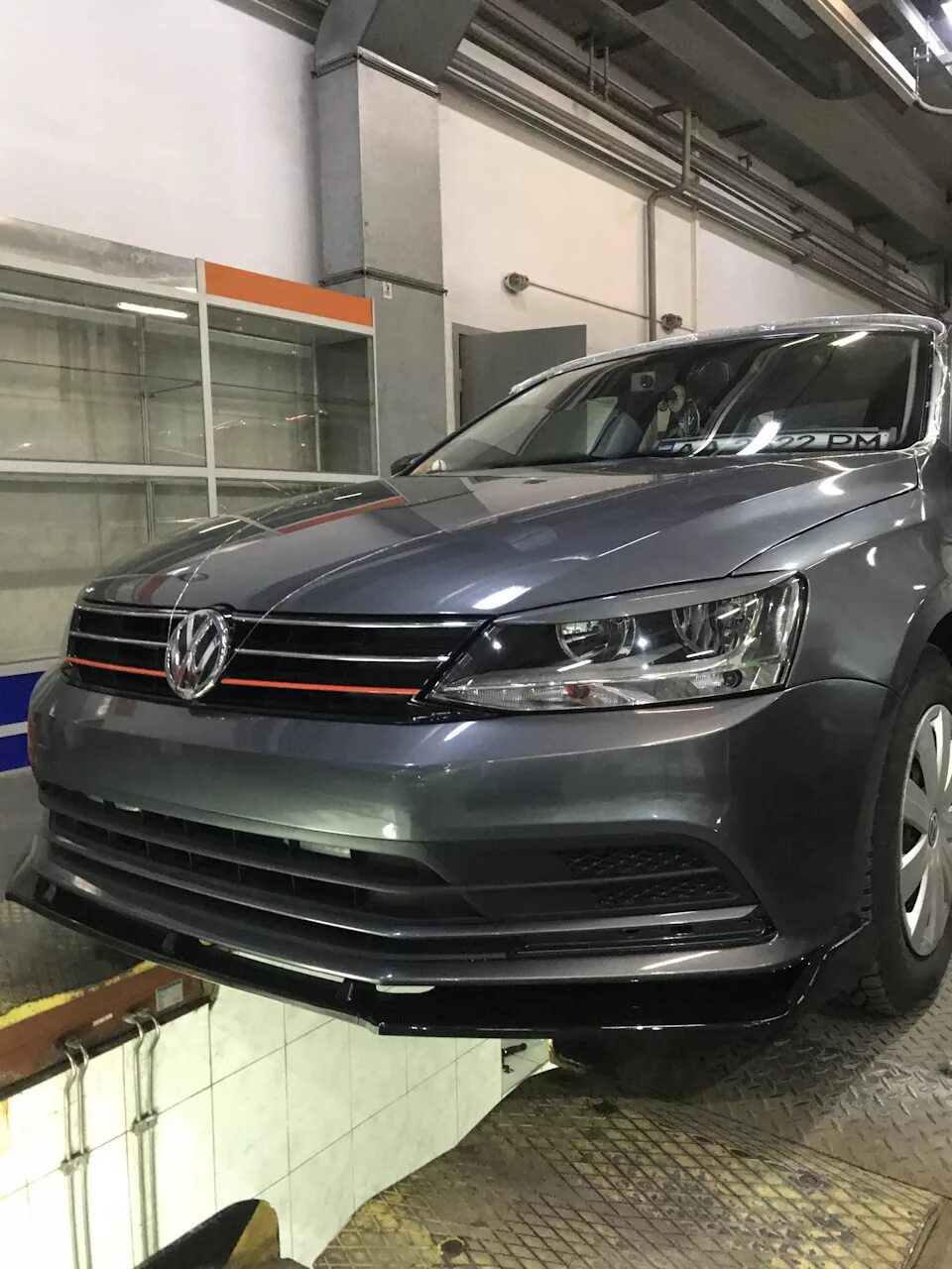 Volkswagen jetta бампер. Сплиттер переднего бампера Джетта 6. Jetta 6 сплиттер передний. Jetta 6 сплиттер переднего бампера. Сплитера на jetta6.