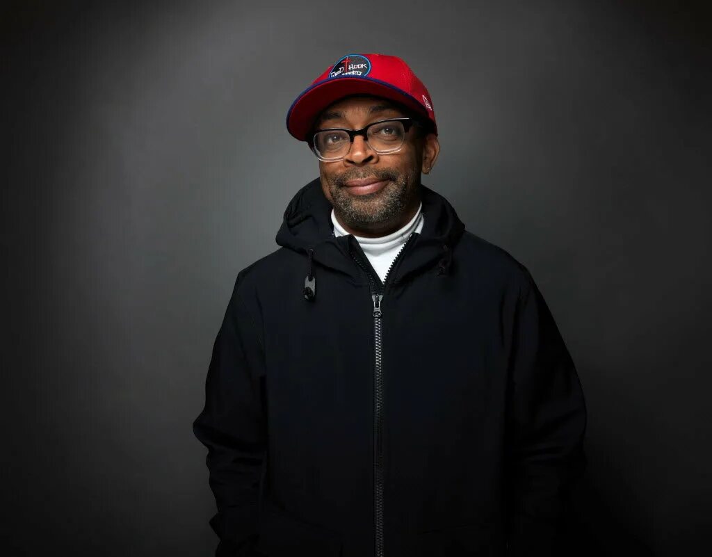 Спайк ли. Spike Lee. Режиссер Спайк ли. Американский Режиссёр Спайк ли. Спайк негр.