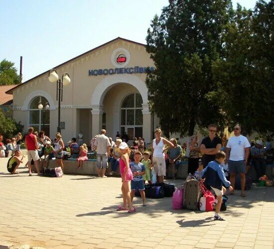 дом культуры малая каховка херсонская область. новоалексеевка херсонская область. новоалексеевка херсонской обл. новоалексеевка херсонской обл. новоалексеевка херсонская.