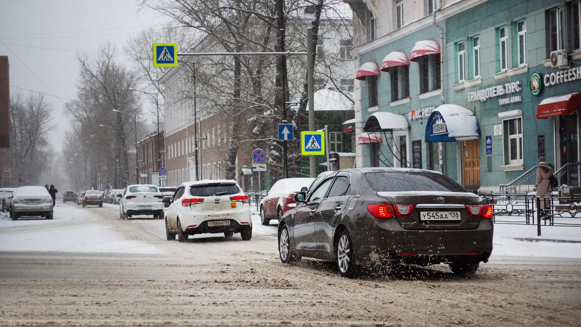 Март в Иркутске. Иркутск в марте. Снежное утро в городе. Второе декабря 2023