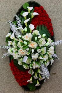 Похоронные венки из искусственных цветов