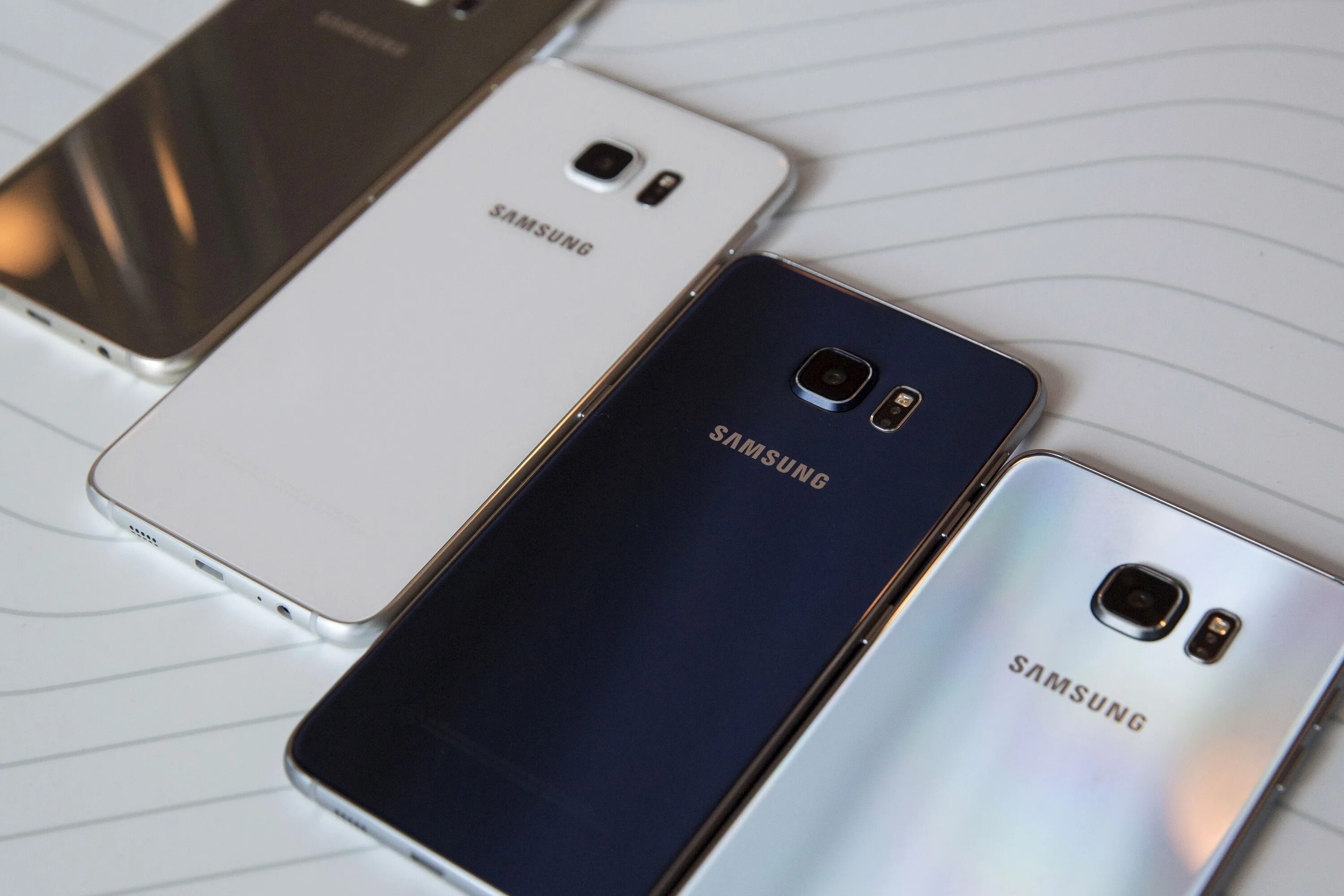 Галакси 7 2023. Самсунг x9. Samsung Galaxy 2023. Дорогой Samsung Galaxy 2023. Самсунг последние модели фото