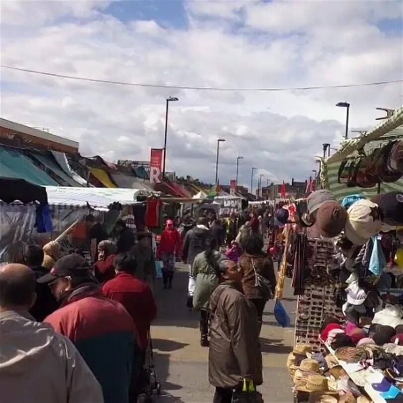 Road market