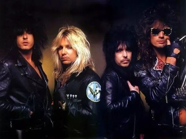 Motley home. Motley crue концерт 1988. Motley crue концерт 1988. Motley crue 1985. Home sweet home motley crue.