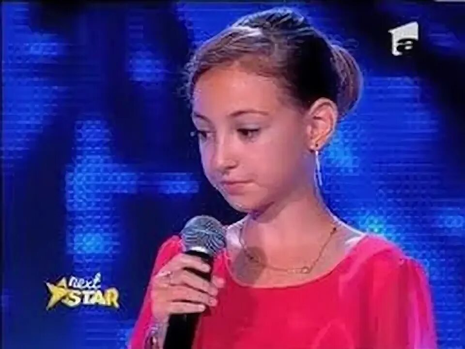 Французская песня маладе. Serge lama algerie. Je suis malade dalida текст. Далида на концерте. Французская песня маладе.