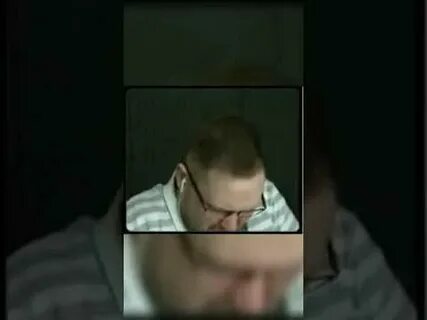 Брат случайно вошел