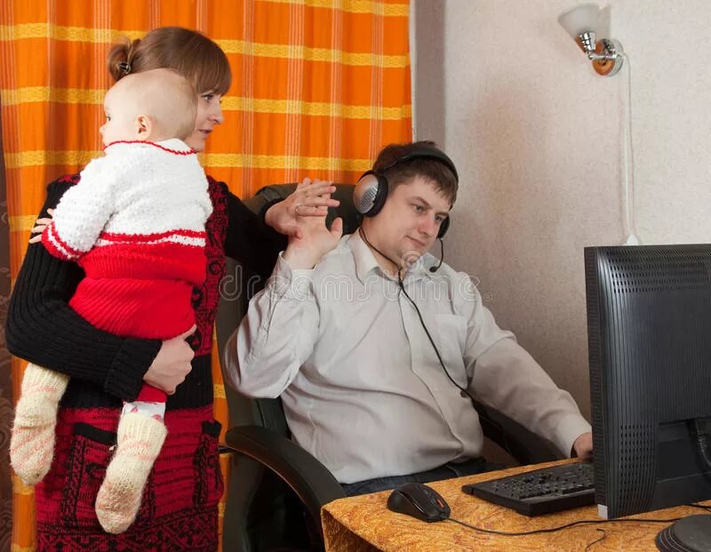 Отец на работе