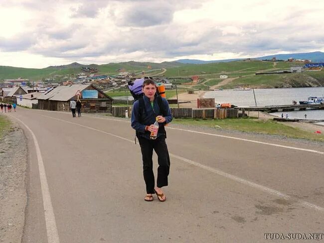 Погода в еланцах ольхонского. Хужир Энтерпрайз в Бурятии. Еланцы Ольхонский район. Поселок Еланцы на Байкале. Очередь на Ольхон.