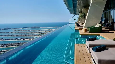 Aura Skypool in Dubai: In 200 Metern Höhe schwimmen und chillen STERN.de