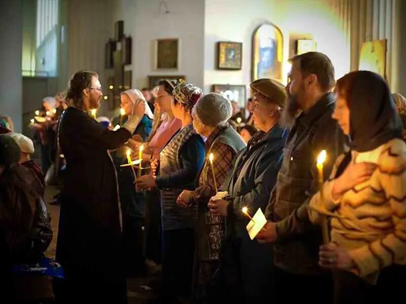 Соборование как подготовиться и как проходит. Таинство Соборования. Таинство Соборование в храме. Помазание в церкви.