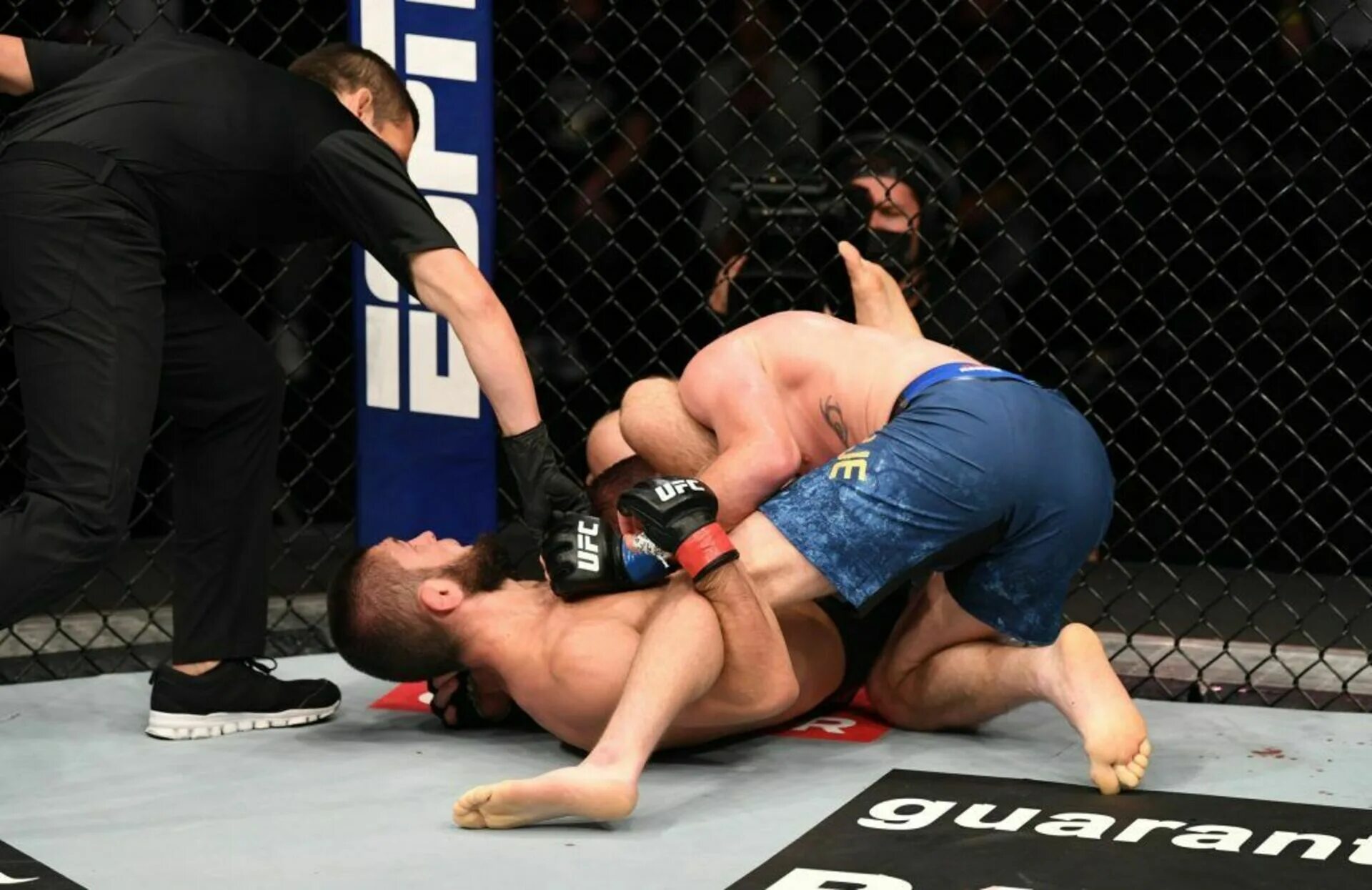 Джастин гейджи против хабиба нурмагомедова. Хабиб нурмагомедов ufc 254. Джастин гейджи хабиб в бою. Тактаров о хабибе нурмагомедове. Хабиб 254.