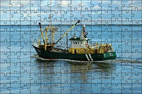 Морское рыболовное судно 7