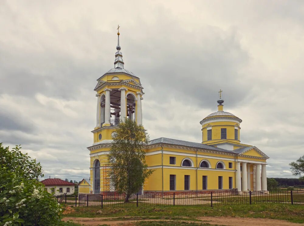 Храм Никольское Рамешковский район. Богоявленская Церковь село Никольское. Село Никольское Рамешковский район Тверская область. Храм в Никольское Рамешковский район Тверской области. Без никольское