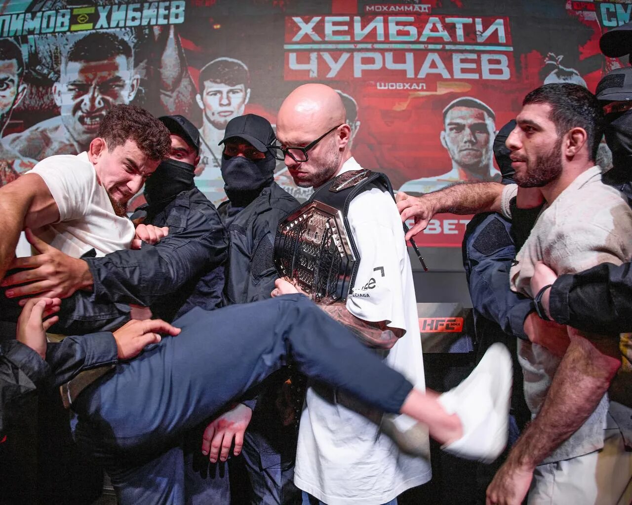 Шовхал чорчаев. Шавхал боец. Мамиев боец. Шовхал чучаев поп мма. Шавхал мма.