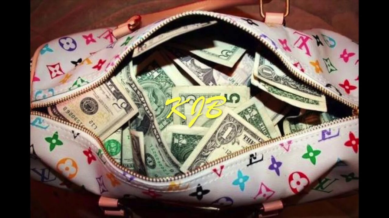 Money kaytoven remix. Деньги aesthetic. Деньги в сумке Эстетика. Louis Vuitton money Bag. Сумка lv с деньгами.