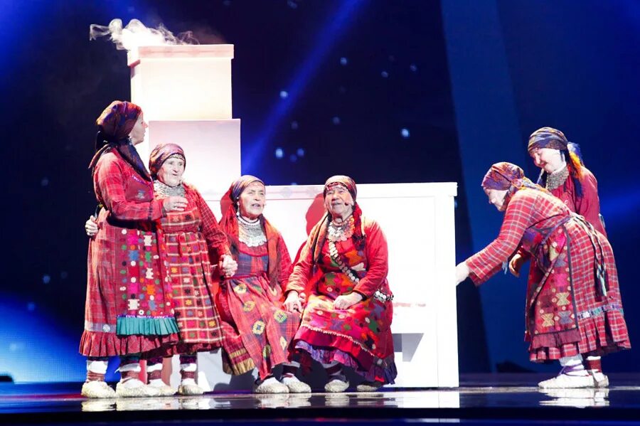 Бурановские бабушки бураново удмуртия. Бурановские бабушки евровидение песня слушать. Наряд бурановские бабушки. Бурановские бабушки аморе дэнс. Буланлвские бабущки квро.