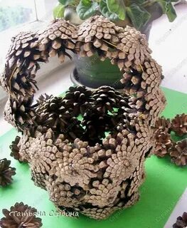 Корзиночка из шишек