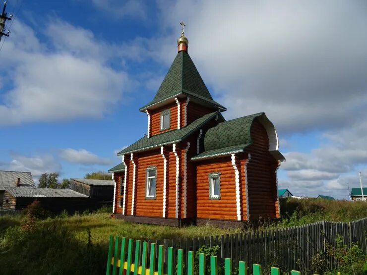 Батово ханты мансийский район погода. Церковь иконы Божией матери Знамение Ханты-Мансийск. Ярки Церковь  Ханты Мансийский район. Храм Полноват ХМАО. Село тюли Ханты-Мансийский район.