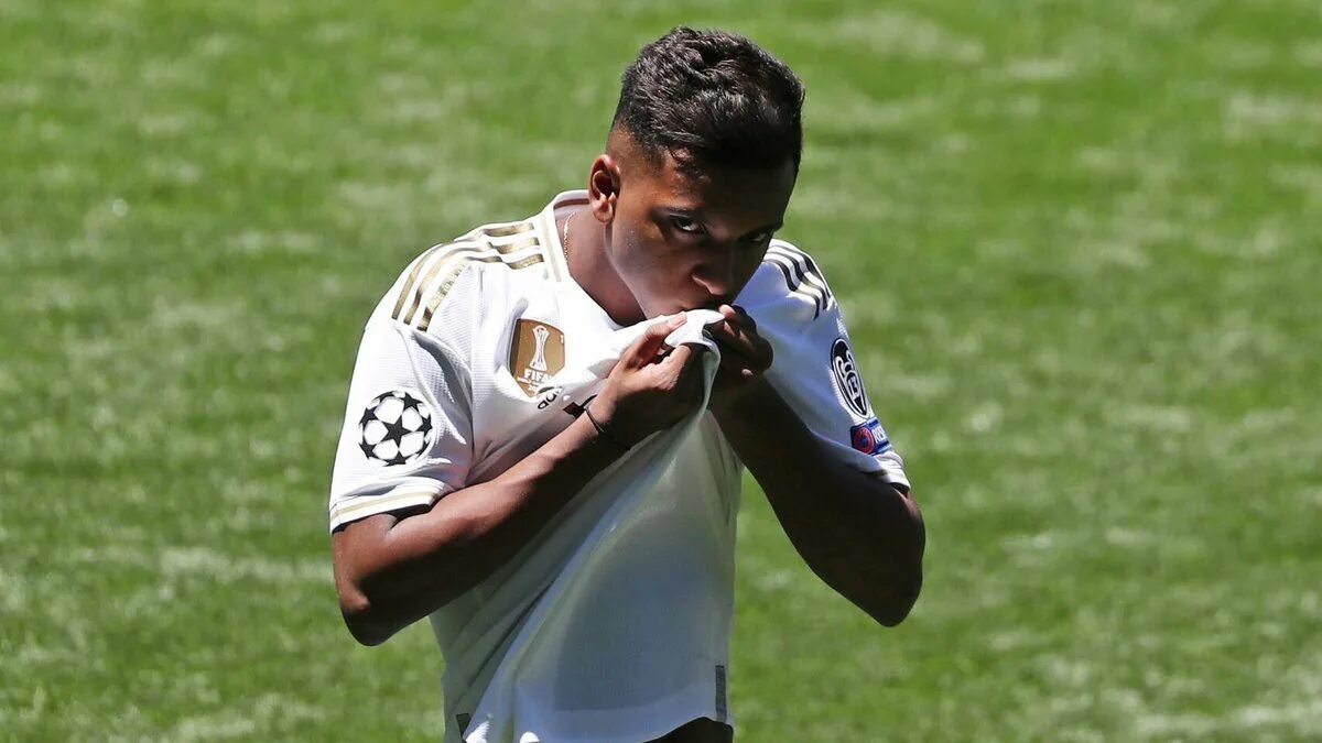 Родриго реал мадрид 2022. Родриго реал мадрид. Родриго гоэс реал мадрид. Родриго реал мадрид. Родриго силва де.