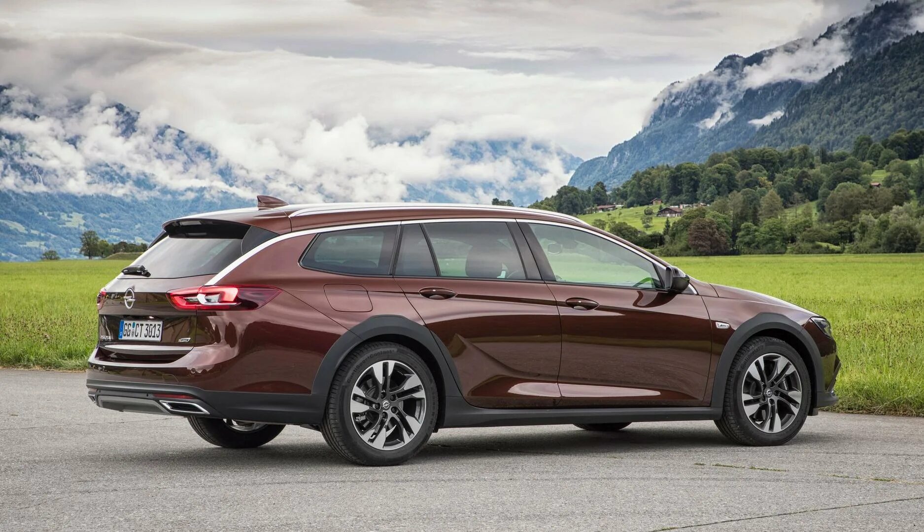 Opel insignia country tourer. Опель инсигния универсал кантри турер. Opel insignia country tourer sidan. Опель инсигния кантри турер 2018. Опель инсигния кантри турер 2018.