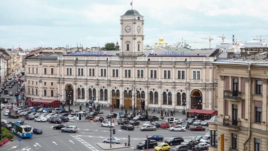 Парковка у московского вокзала спб. Платные парковки у московского вокзала в санкт-петербурге. Парковка у московского вокзала спб. Московский вокзал санкт-петербург парковка. Ленинградский вокзал парковка.