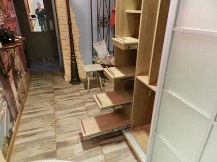 Прихожая с выдвижной обувницей