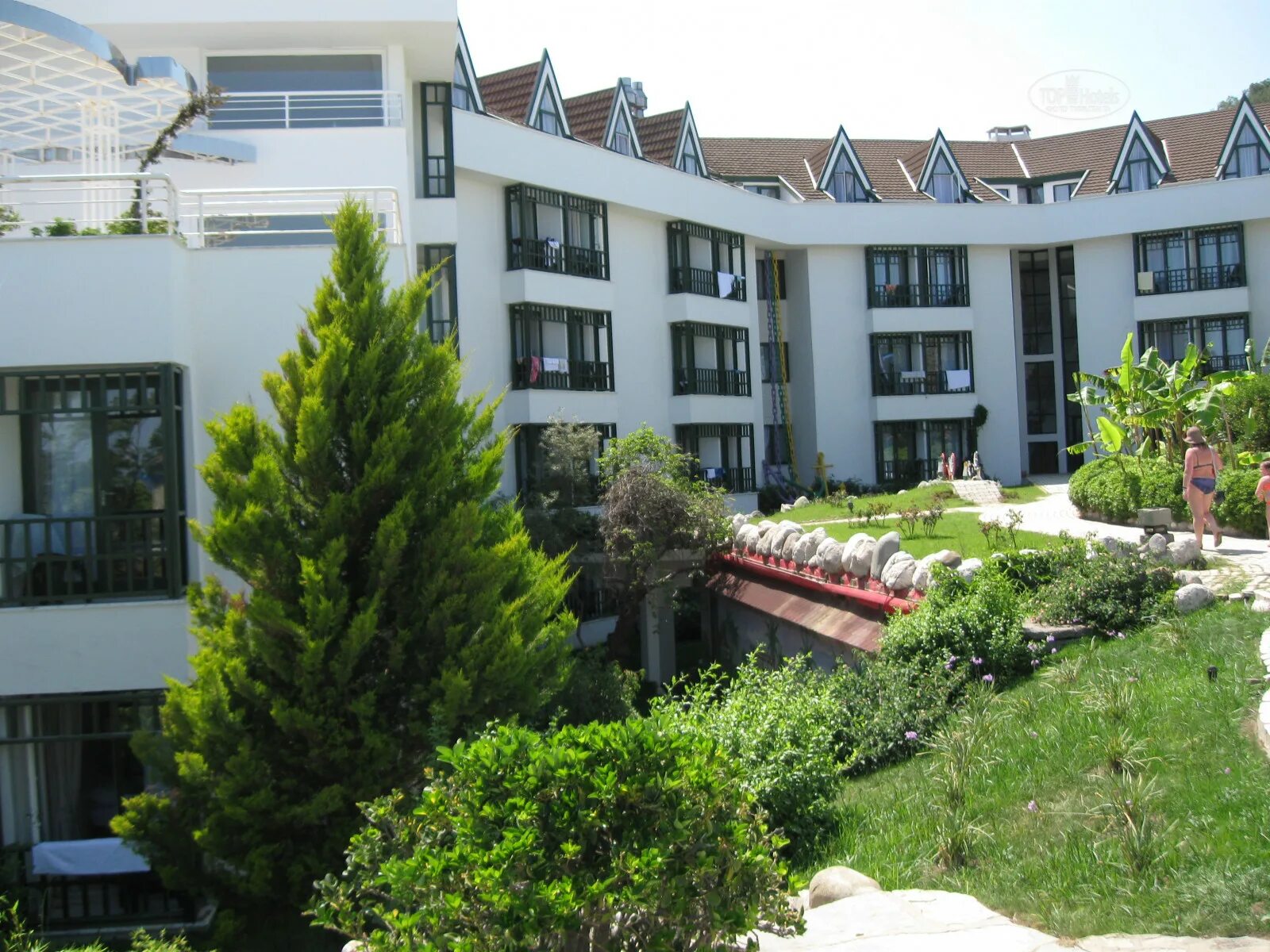 Ares dream hotel кемер. Areas dreams. Заброшенный отель holiday area eco dream. Areas dreams. Areas dreams.