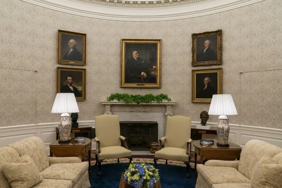 Oval office. Oval office. Oval office white house. Oval office white house. Oval office white house.