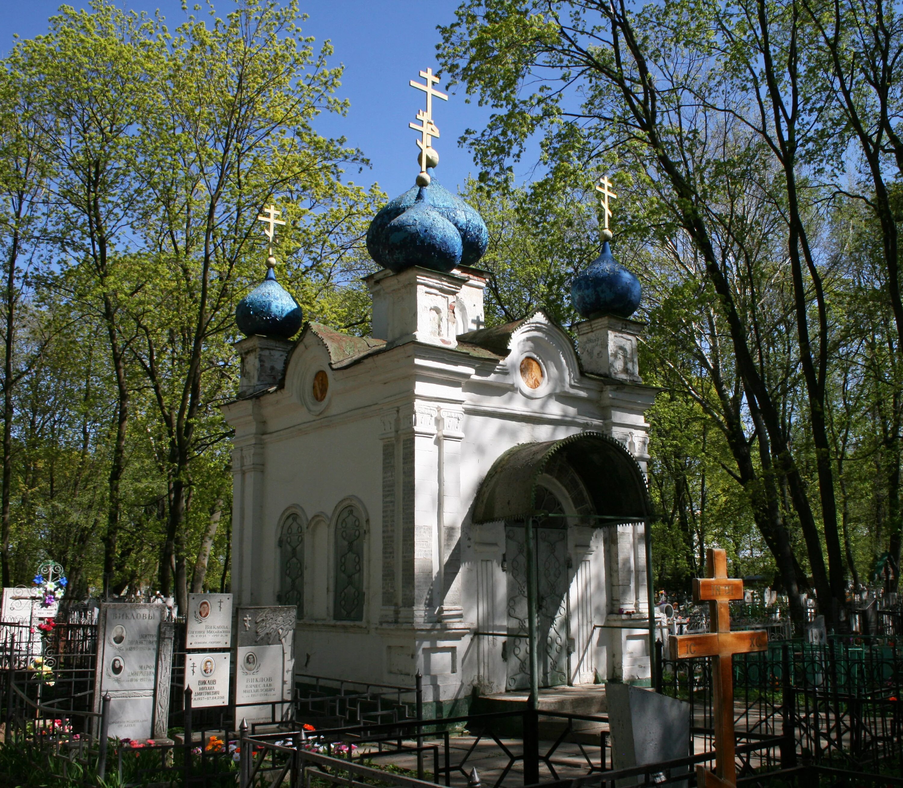 Церковь скорбящего кладбища
