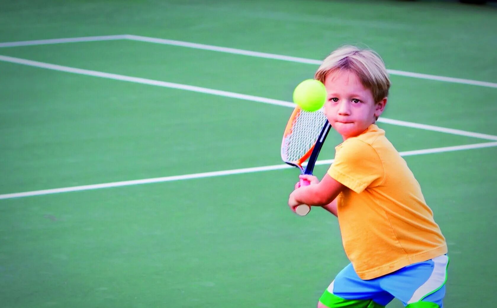 We play tennis when. Детский теннис. Теннис дети. Большой теннис дети. Занятием тенниса для детей.