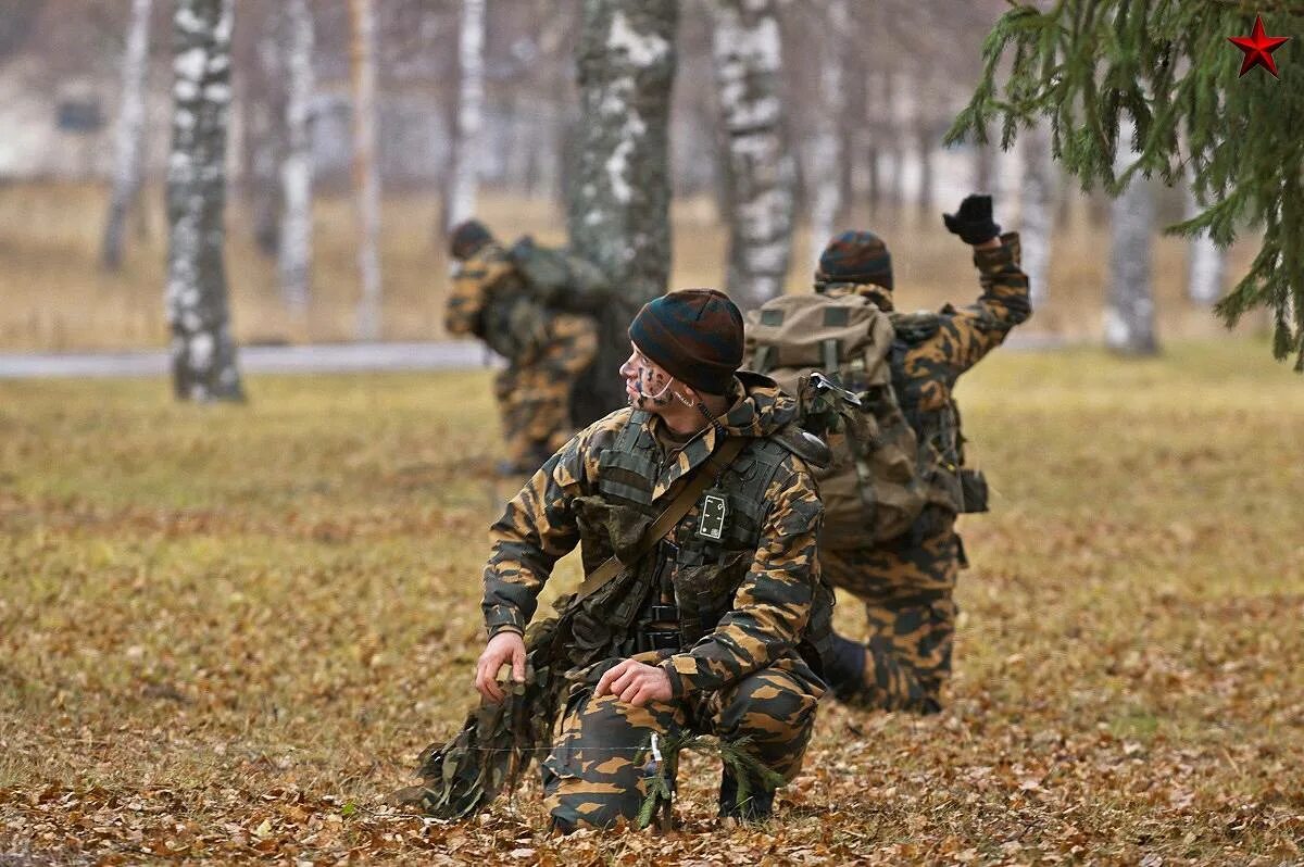 Про военную разведку. Разведка Кантемировской дивизии. СПН Военная разведка. Спецназ войска. Спецназ учения.