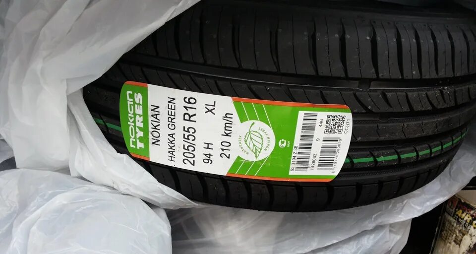 Nokian r16 лето. Nokian Hakka Green 2 205/55 r16. Нокия Хакка Грин 3 205/55 r16. Nokian Tyres Hakka Green 3 215/60 r16. Нокиан Хакка 205/55 r16.