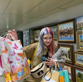 День курьера блогерша оприходовала