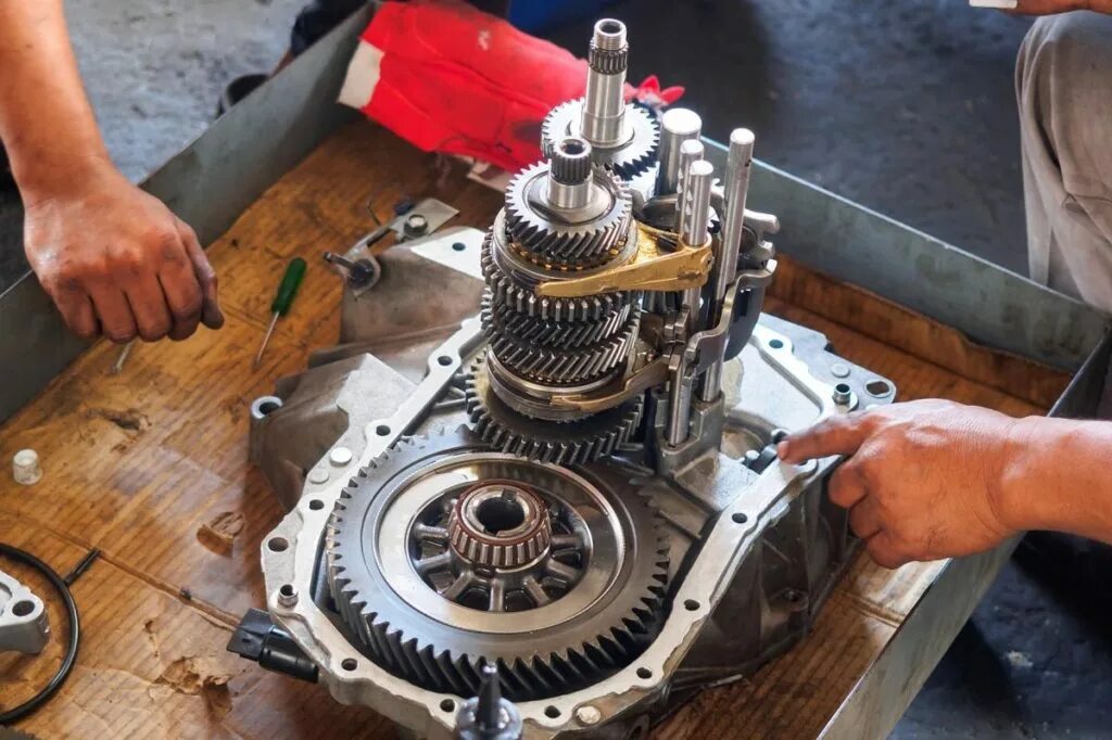 ремонт коробки передач. акпп dsg cvt. ремонт трансмиссии. ремонт трансмиссии автомобилей. коробка автомобиля.