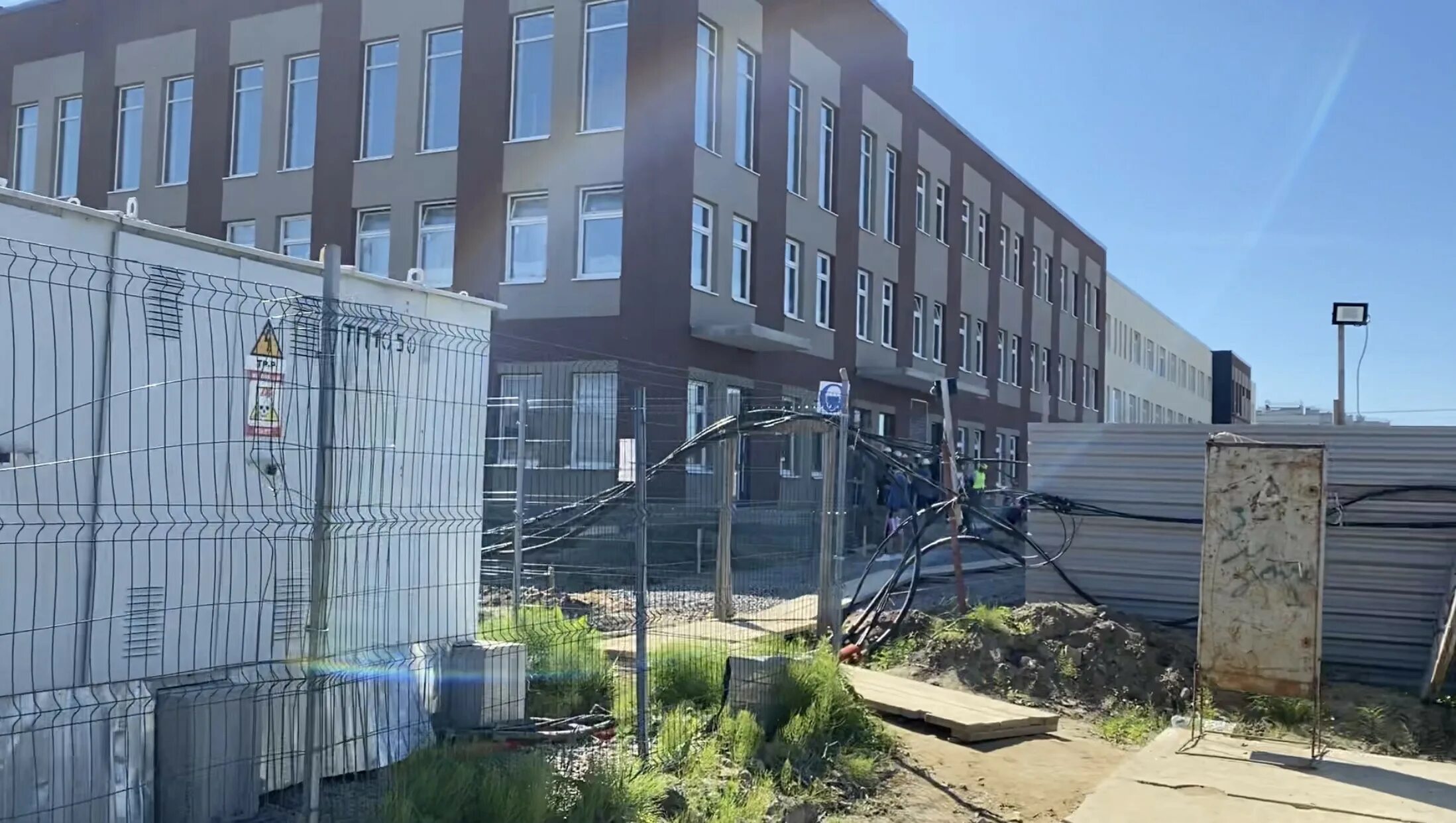 Проект школы на 1000 мест. Жк триумф парк план застройки. Школа на среднерогатской. Школа на среднерогатской. Новая школа на среднерогатской.