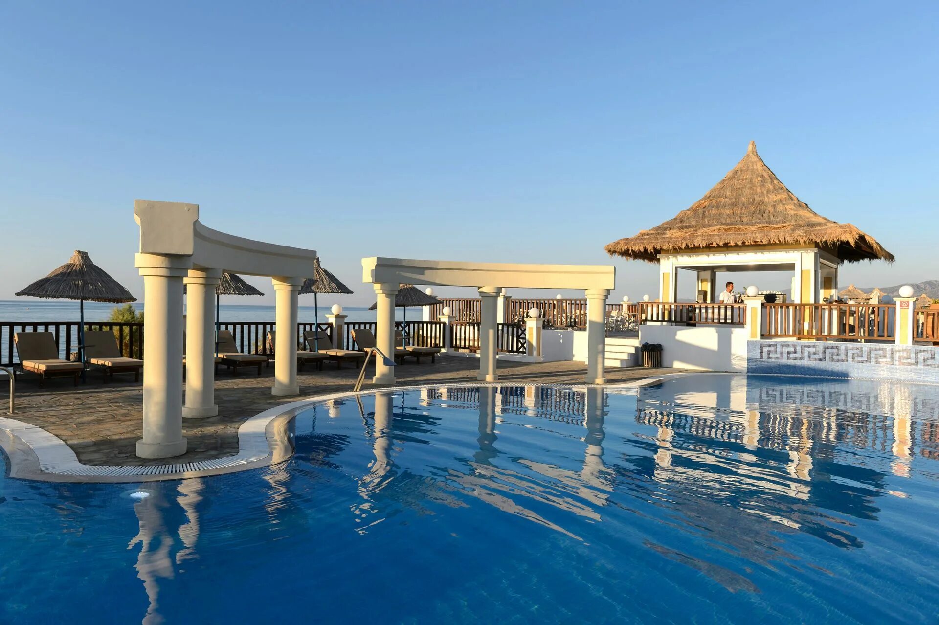Beach hotel village. Alexander Beach Hotel. Alexander the great Beach Hotel 4 Египет. Рига Виладж Резорт Крым.