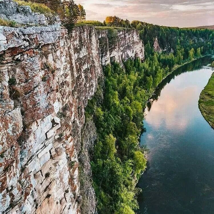 Река гребень. Лимоновский гребень Башкирия. Юрюзань Лимоновский гребень. Большой Лимоновский гребень на реке Юрюзань. Жеребчиковый гребень Юрюзань.