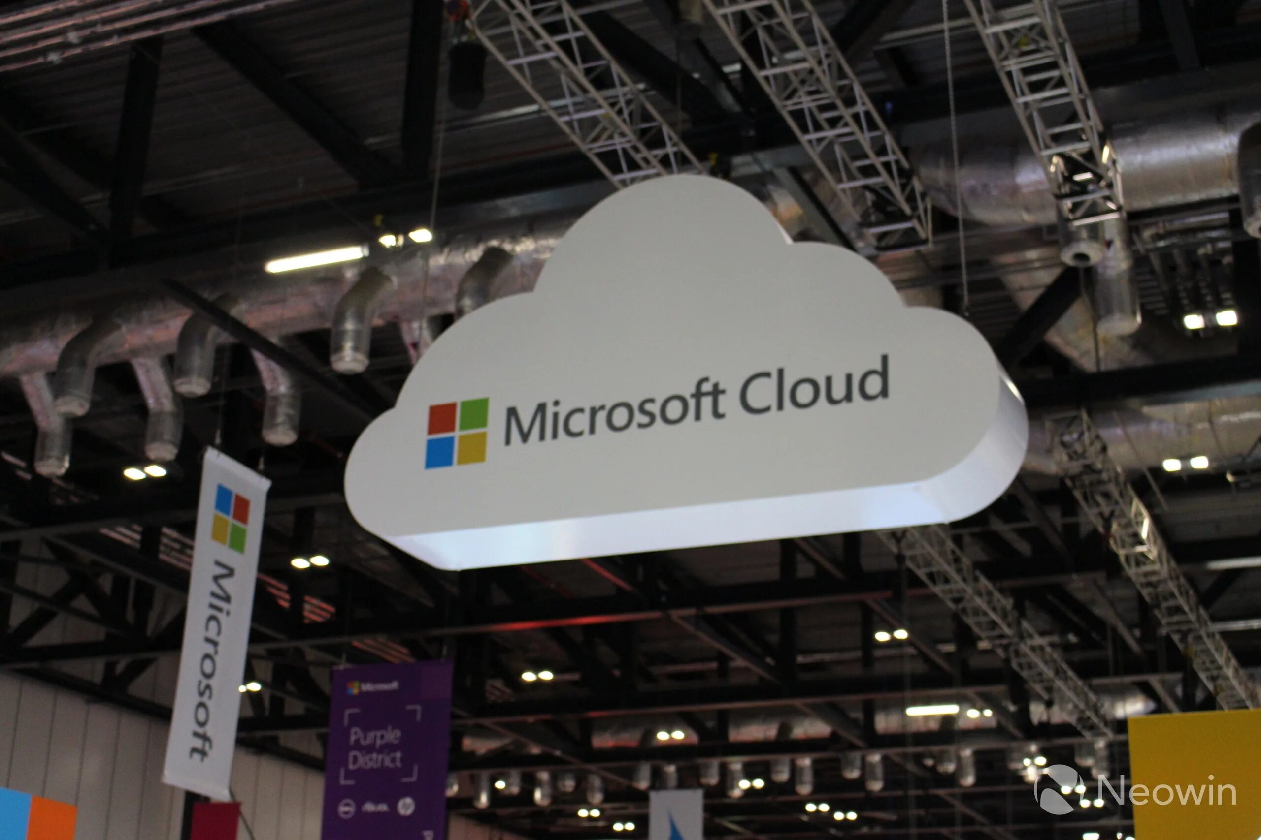 Облачные сервисы microsoft amazon и google. Microsoft cloud. Microsoft cloud services. Microsoft cloud logo. Microsoft cloud for Manufacturing.