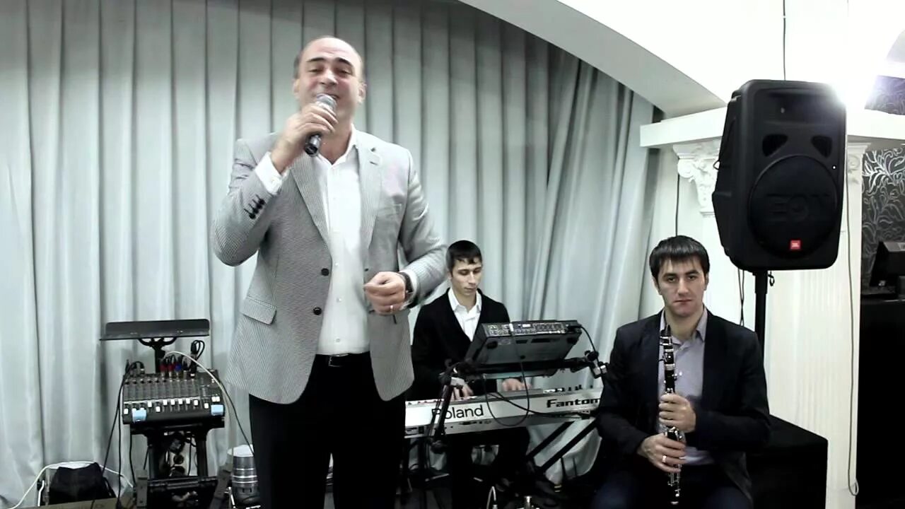 Кавказские блоггеры. Сах сута песня. Сах сута песня. Сах сута. Новогодний огонек на кавказе.