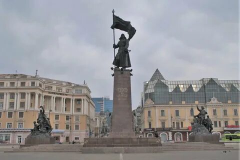 Памятник за власть советов владивосток
