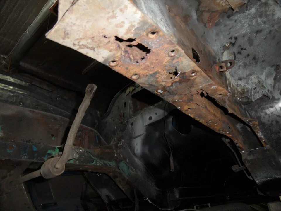 Передний лонжерон нива 21213. Усиление лонжеронов нива 2121. Ремонт переднего лонжерона. Усилитель лонжерона нива 2121. Задний лонжерон нива 21213.