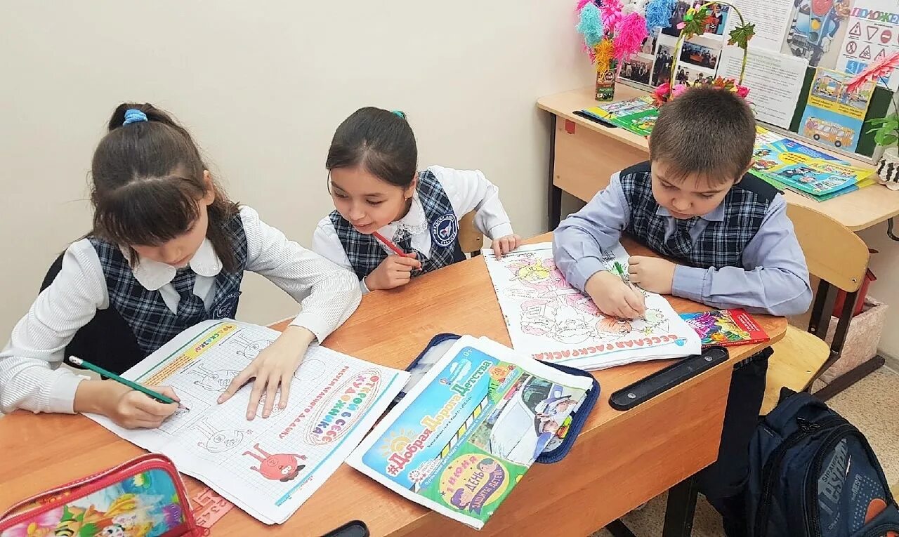 школа жизни. уроки в школе липецк. день гражданской обороны школа 2099. школа 24 липецк. российская школа.