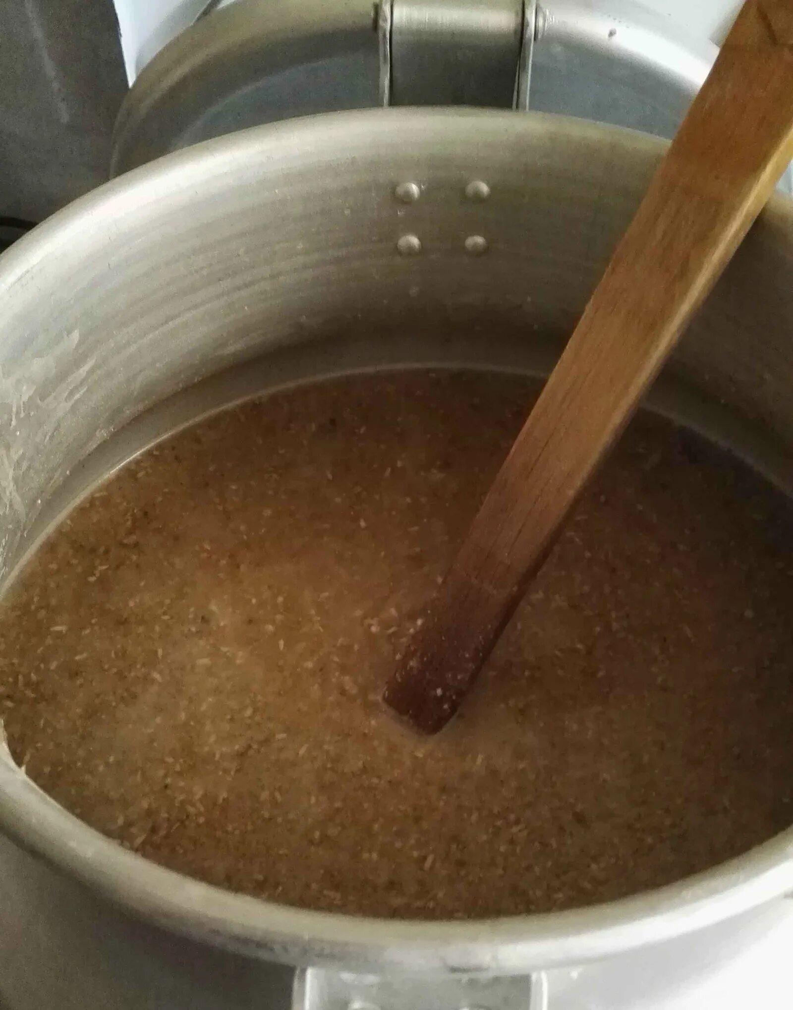 Скисание зерновой браги. Брага из солода. Солод для самогона рецепт. Зерновая брага для самогона. Дрожжи malt.
