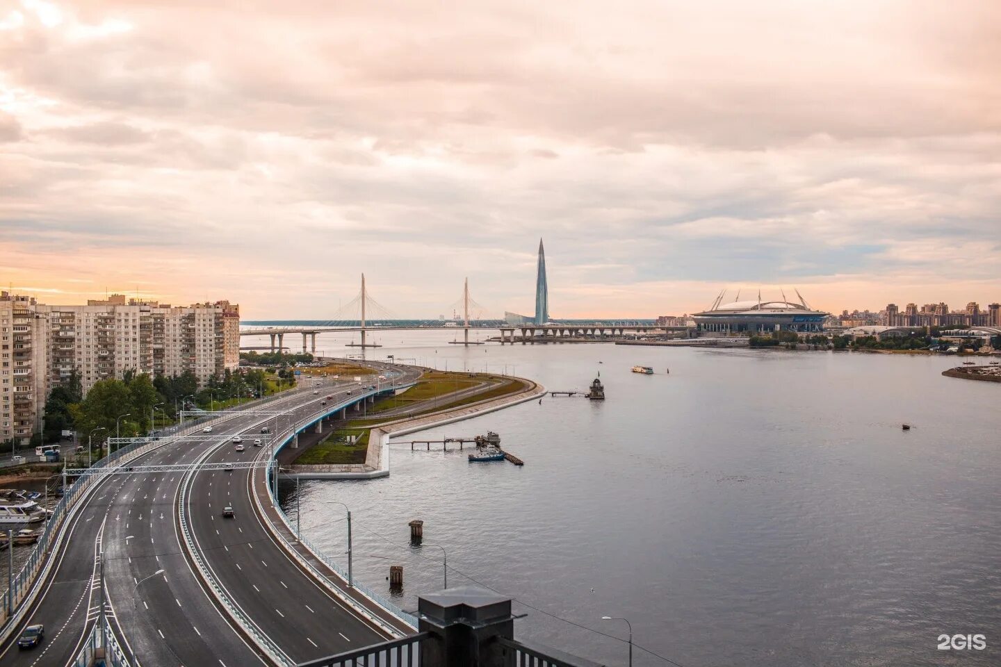 Санкт-Петербург наб Макарова 60 Docklands. Набережная Макарова 60 Докландс. Набережная Макарова Василеостровский район. Набережная Макарова, 60 набережная Макарова, 60, Санкт-Петербург. Набережная на васильевском острове