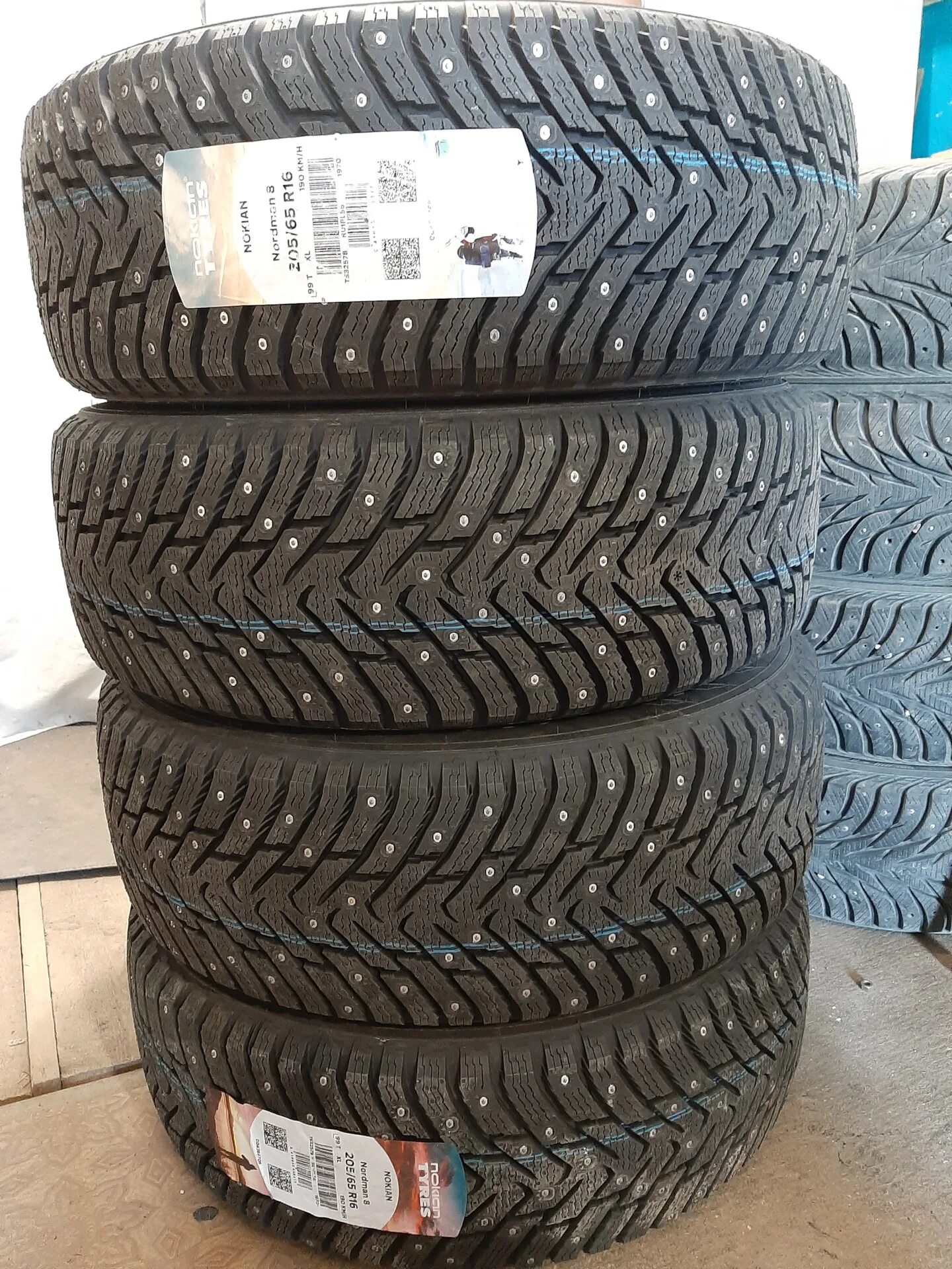 Нордман 8 зимние r16. Автошины 205-65-16 Нокиан Нордман 8. Nokian Tyres Hakkapeliitta 1 205/60 r16. Nordman 265 70 r16