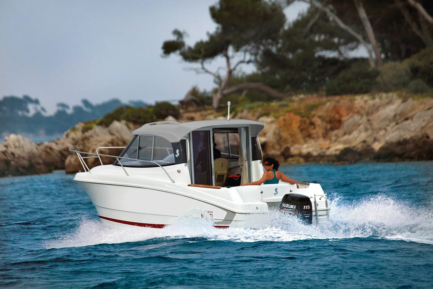 Beneteau antares. 8. 80. Beneteau antares 650 hb. Антарес 7 катер.