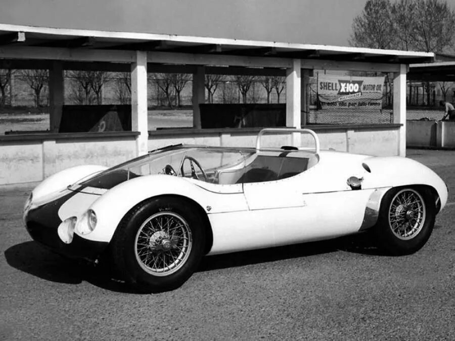 Автомобиль первоначально. Maserati Birdcage 1961. Мазерати 63 год. Мазерати Бердкейдж типо 1961. • Джулио Альфьери Мазерати.