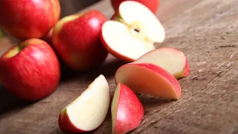 Apple pieces