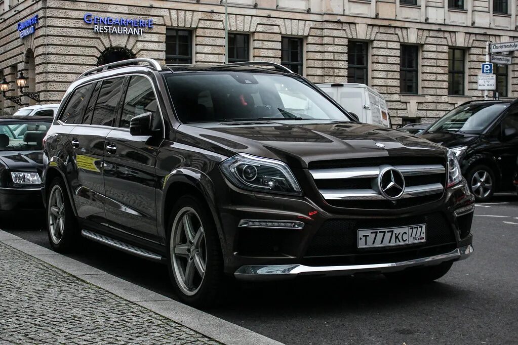 Мерс россия купить. Mercedes Benz gl 500. Мерседес Бенц гл 500. S gl Mercedes 500. Mercedes-Benz gl е888ух178.